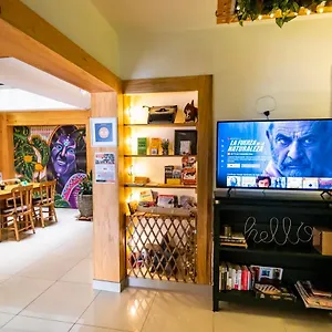 Adn Algo De Nosotros - Malaika , Medellín Colombie
